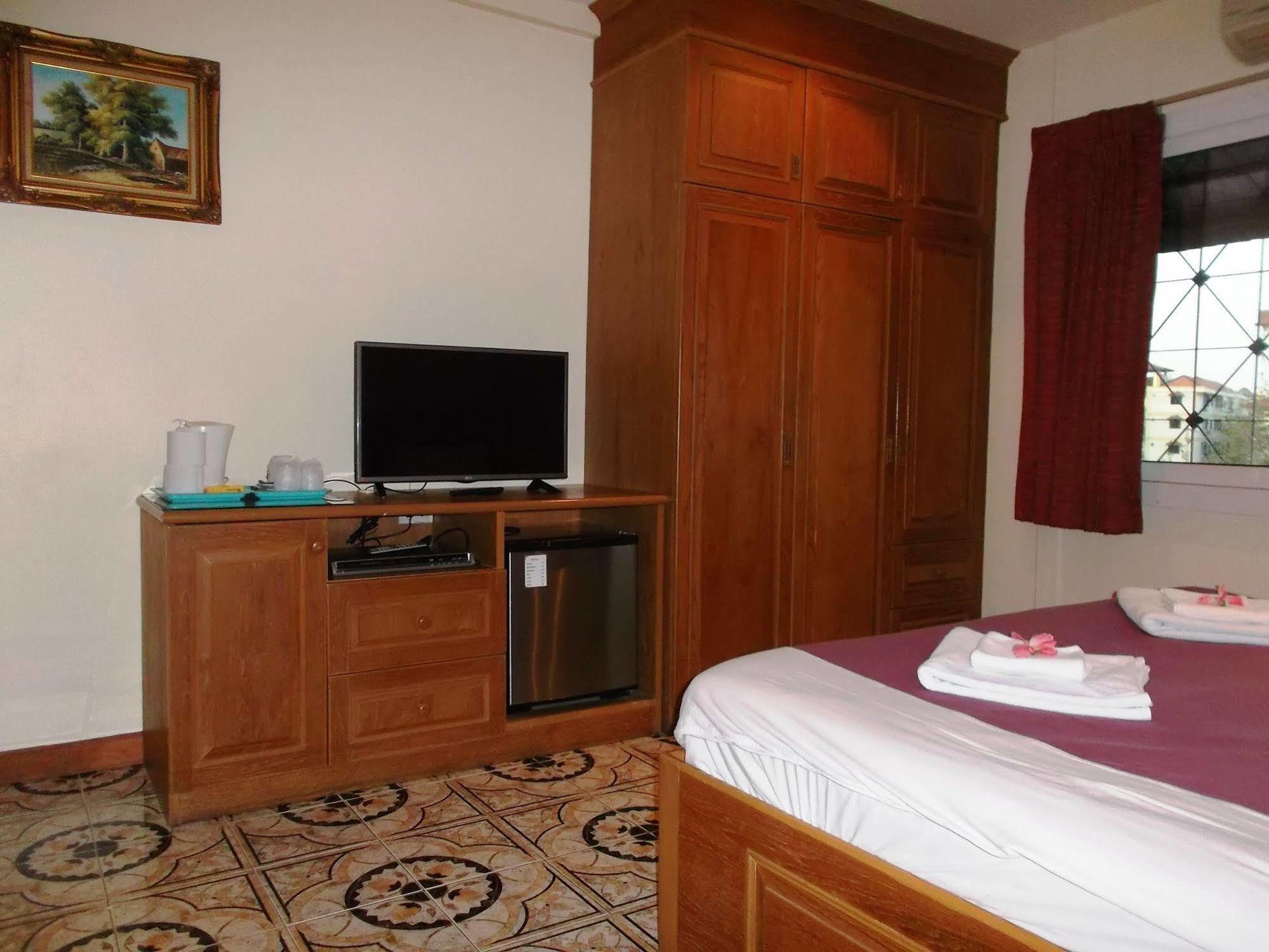 Chaiyapoon Inn Pattaya Eksteriør billede