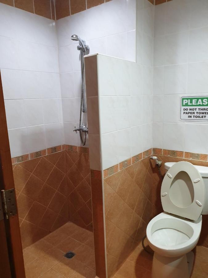 Chaiyapoon Inn Pattaya Eksteriør billede